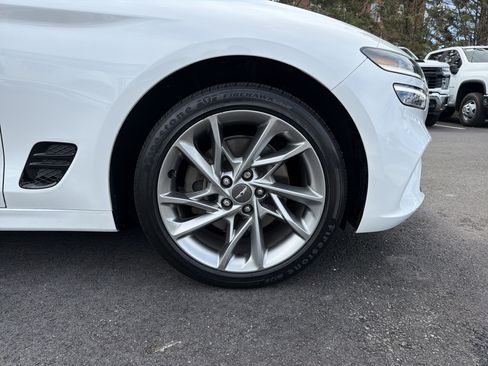 Used 2022 Genesis G70 2.0T AWD/4WD image 13
