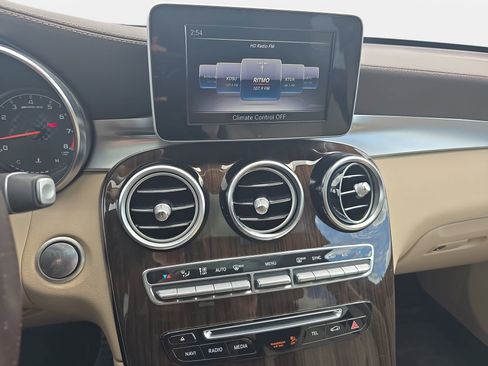 Used 2019 Mercedes-Benz GLC 43 AMG 4MATIC image 20