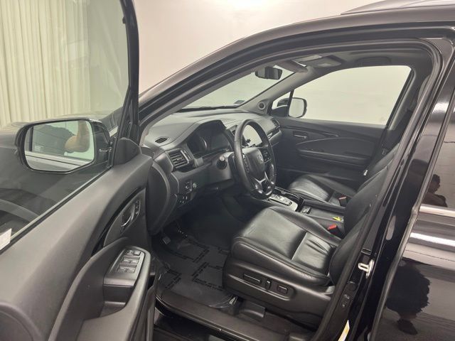 Used 2020 Honda Pilot Touring image 12
