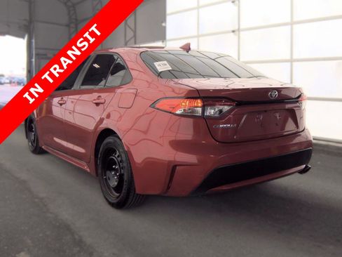 Used 2021 Toyota Corolla LE FWD image 5
