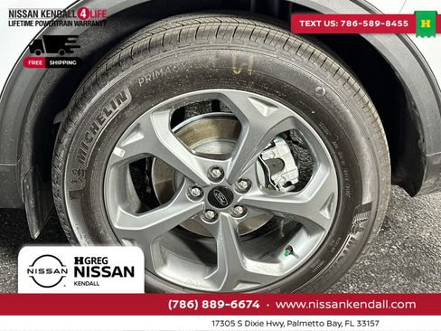 Used 2025 Ford Escape ST-Line image 14