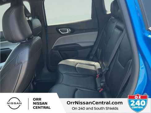 Used 2025 Jeep Compass Limited AWD/4WD image 13