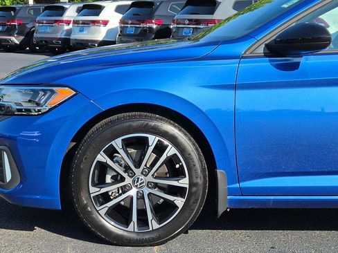 Used 2023 Volkswagen Jetta Sport FWD image 11