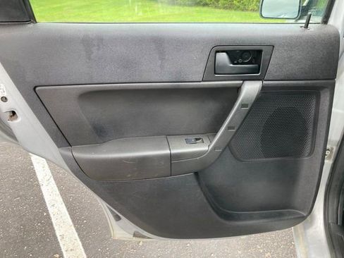 Used 2008 Ford Focus SE FWD image 21