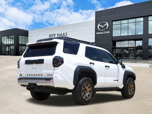 Used 2025 Toyota 4Runner Trailhunter AWD/4WD image 3