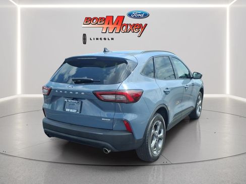 Used 2025 Ford Escape ST-Line Select AWD/4WD image 4