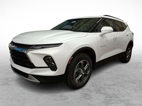 New 2026 Chevrolet Blazer LT w/ Convenience Package image 4