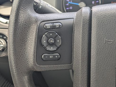 Used 2016 Ford F250 XLT w/ XLT Premium Package AWD/4WD image 26