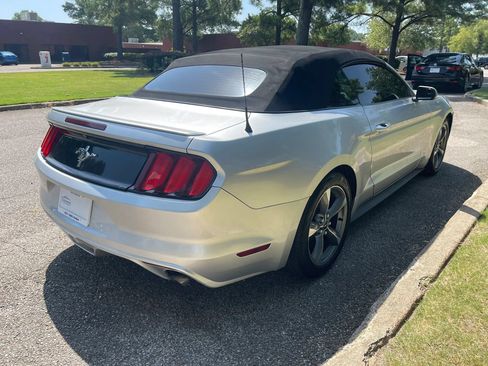Used 2016 Ford Mustang Convertible w/ Equipment Group 051A RWD image 7