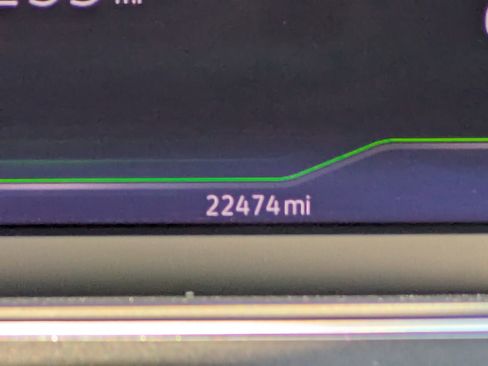 Certified 2024 Volkswagen Tiguan SEL R-Line image 31