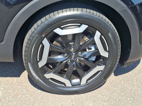 Used 2024 Kia Telluride S image 8