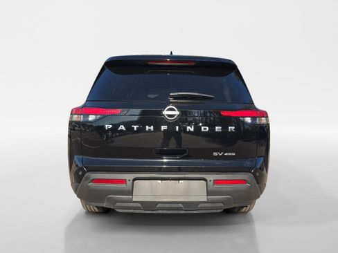 Used 2024 Nissan Pathfinder SV image 4