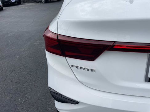 Used 2019 Kia Forte LXS image 28