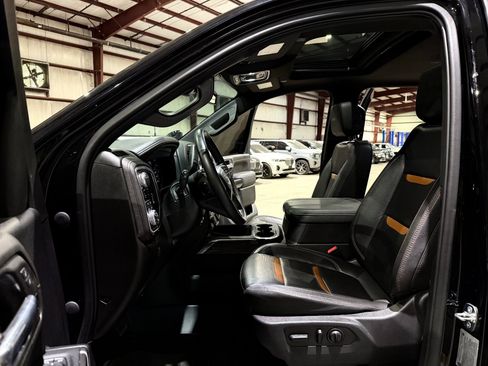 Used 2023 GMC Sierra 2500 AT4 w/ AT4 Preferred Package AWD/4WD image 13