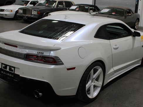 Used 2014 Chevrolet Camaro SS w/ RS Package RWD image 7