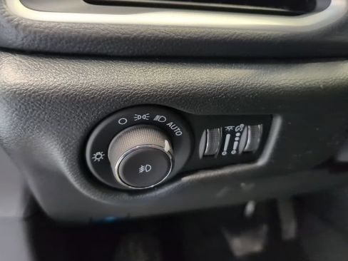 New 2026 Chrysler Pacifica Select w/ S Appearance Package AWD/4WD image 15
