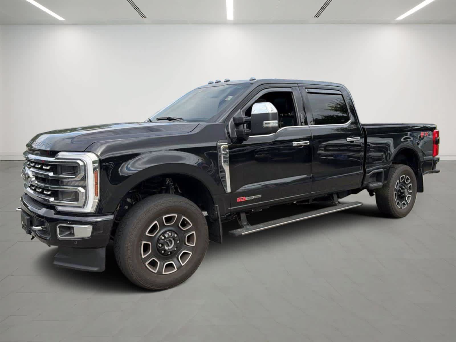 Used 2024 Ford F350 Platinum w/ FX4 Off-Road Package AWD/4WD image 1