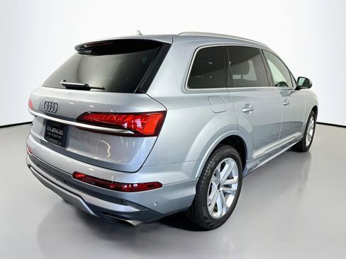 Used 2025 Audi Q7 3.0T Premium Plus AWD/4WD image 7