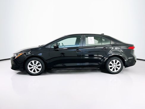 Used 2023 Toyota Corolla LE FWD image 4
