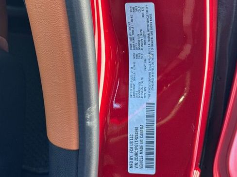 New 2026 Chrysler Pacifica Pinnacle image 27