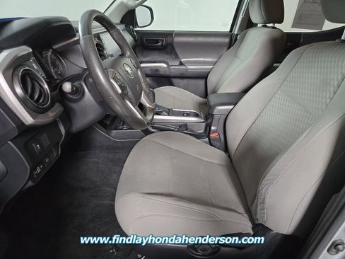 Used 2021 Toyota Tacoma SR5 RWD image 14