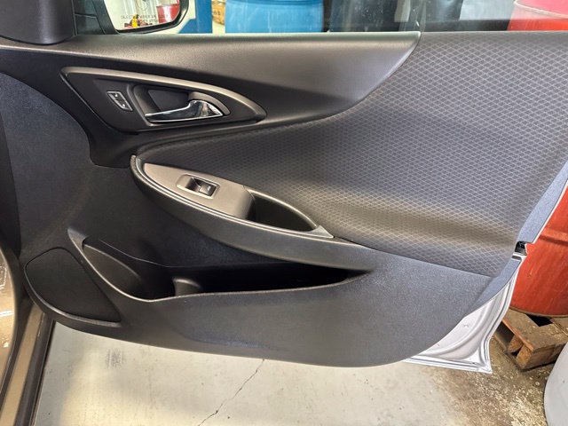 Used 2020 Chevrolet Malibu LT FWD image 25