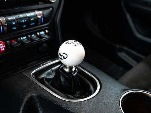 Used 2017 Ford Mustang Shelby GT350 image 31