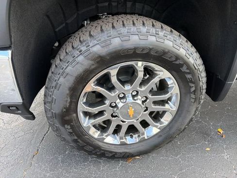 New 2026 Chevrolet Silverado 2500 LTZ w/ LTZ Convenience Package image 19