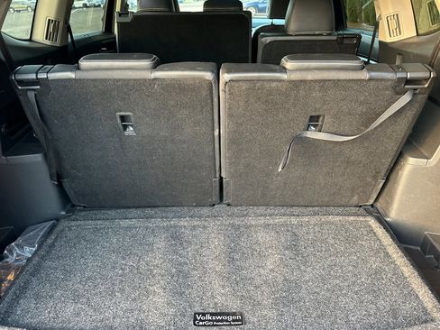 Certified 2022 Volkswagen Atlas SE image 16