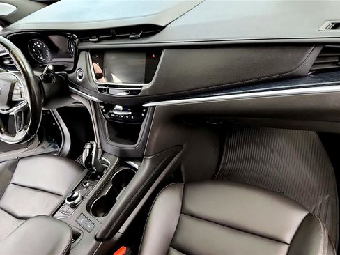 Used 2024 Cadillac XT5 Premium Luxury w/ Technology Package image 16