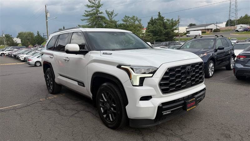 Used 2024 Toyota Sequoia Platinum AWD/4WD image 3