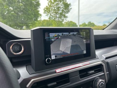 New 2026 Toyota 4Runner SR5 AWD/4WD image 22