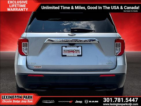 Used 2023 Ford Explorer XLT AWD/4WD image 6