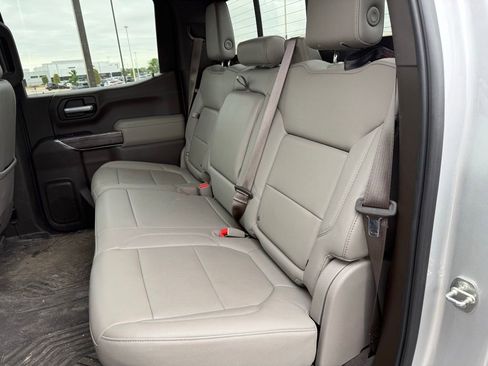 Used 2021 Chevrolet Silverado 1500 LTZ w/ Technology Package AWD/4WD image 10