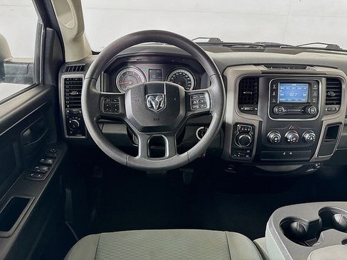Used 2019 RAM 1500 Express w/ Express Value Package AWD/4WD image 21