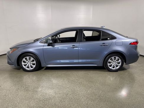 Certified 2022 Toyota Corolla LE image 6