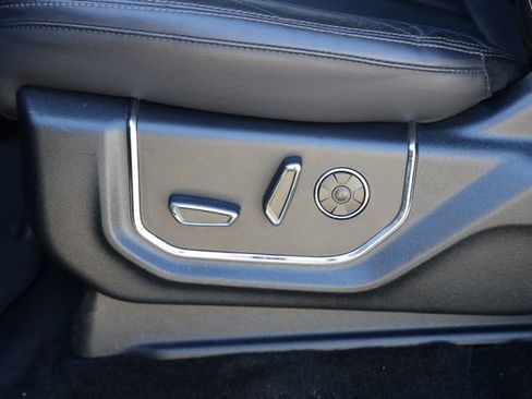 Used 2018 Ford Expedition Platinum RWD image 16