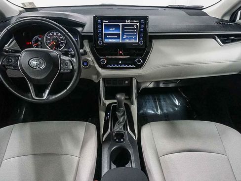 Certified 2022 Toyota Corolla Cross LE w/ Moonroof Package FWD image 15