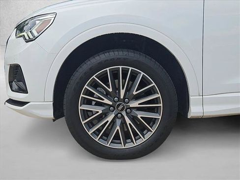 Used 2024 Audi Q3 2.0T Premium Plus w/ Premium Plus Package AWD/4WD image 21