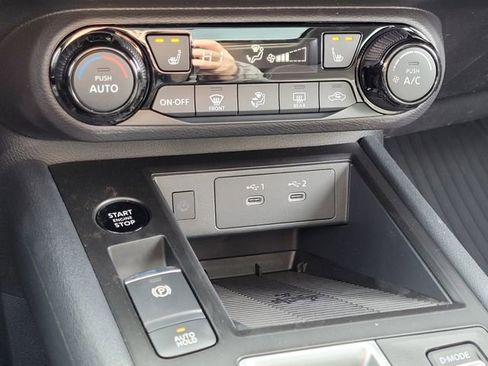 New 2026 Nissan Kicks SV w/ SV Premium Package FWD image 16