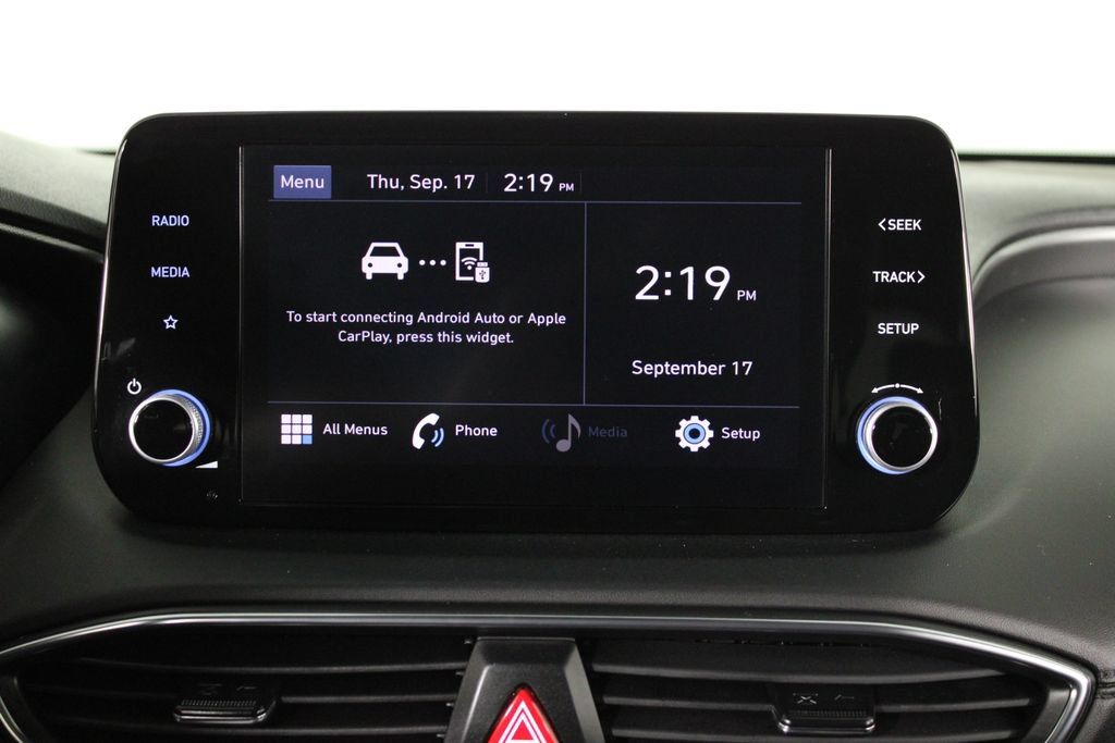 Certified 2023 Hyundai Santa Fe SE FWD image 9