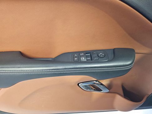 Used 2016 Dodge Challenger SRT Hellcat RWD image 10