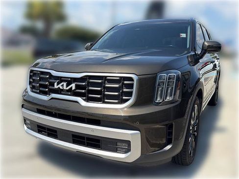 Used 2023 Kia Telluride SX Prestige AWD/4WD image 3