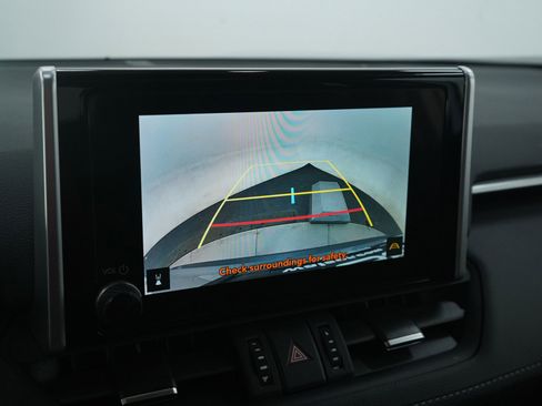 Used 2025 Toyota RAV4 XLE Premium image 21