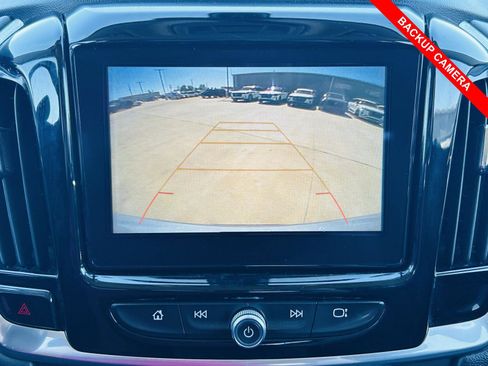 Used 2019 Chevrolet Traverse LT FWD image 7