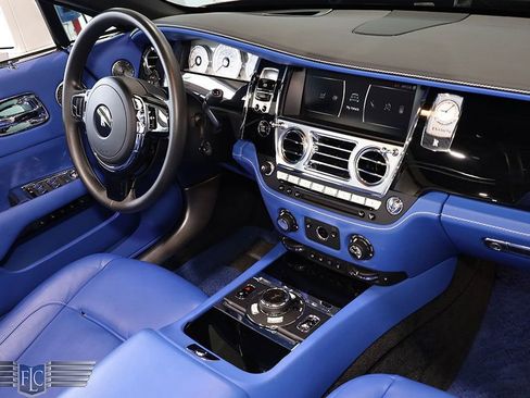 Used 2020 Rolls-Royce Dawn image 29