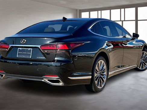 Used 2022 Lexus LS 500 image 2