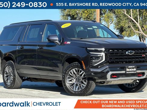 Used 2025 Chevrolet Suburban Z71 AWD/4WD image 1
