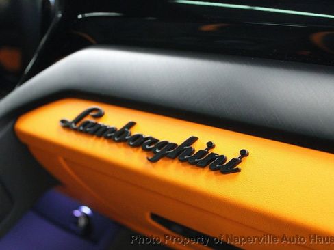 Used 2023 Lamborghini Urus S image 55