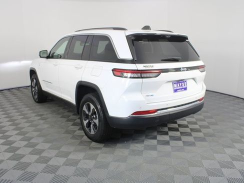 Used 2022 Jeep Grand Cherokee Limited 4xe w/ Luxury Tech Group II image 28